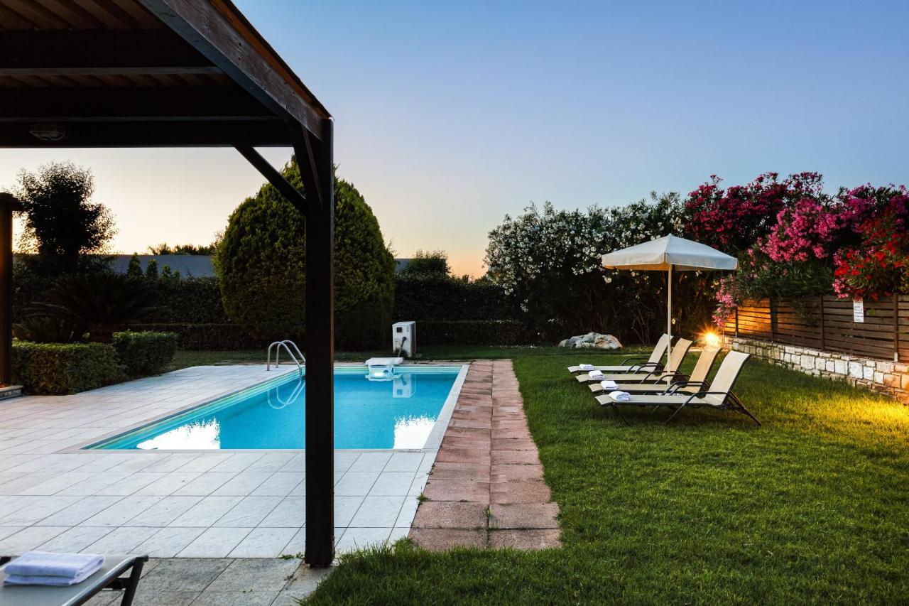Kalimera Villas Adelianos Kampos Exteriér fotografie